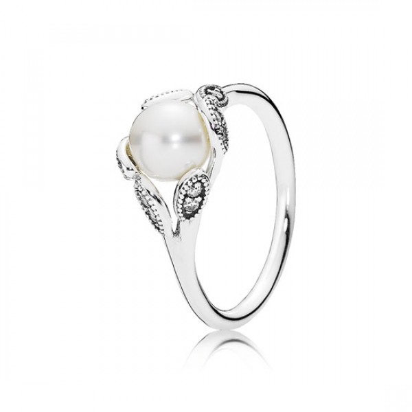 Pandora Luminous Leaves White Pearl